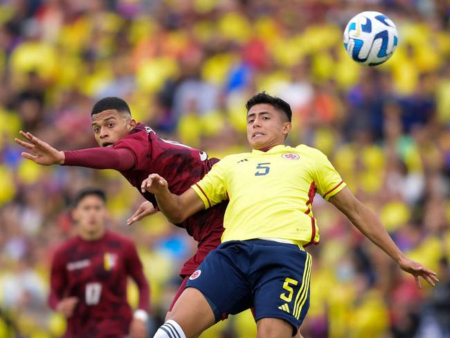 Liverpool begin negotiations to sign surprise Colombian defender to leave Prem rivals trailing, as brand new transfer strategy takes effect 2 Sportelo