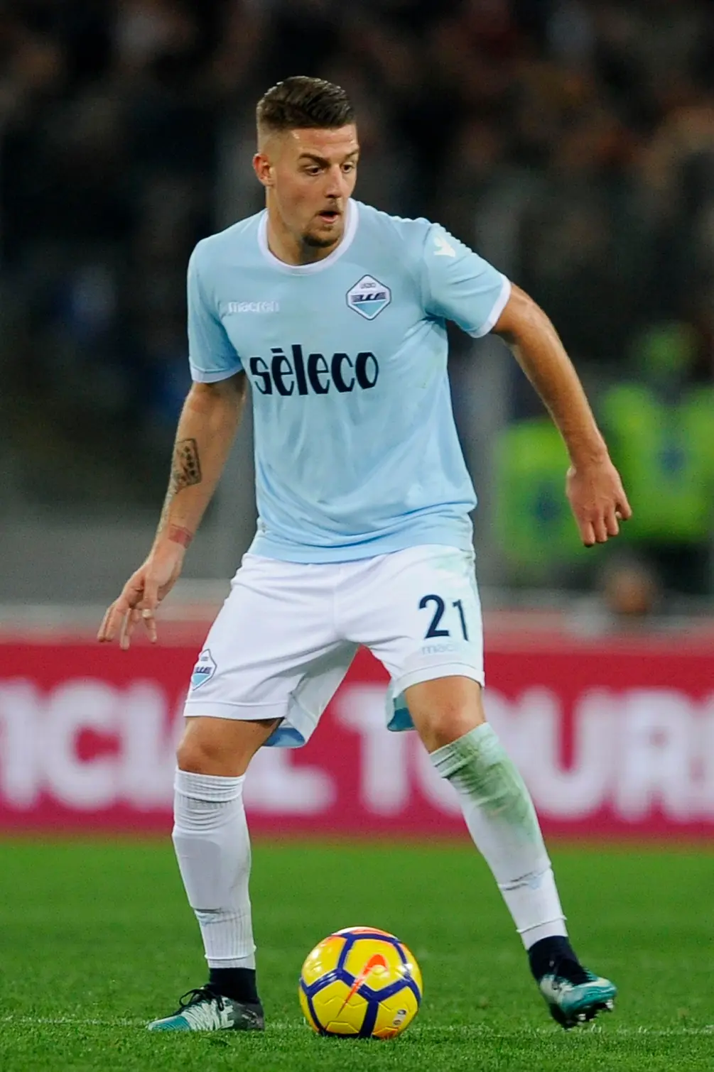 Liverpool keen on Lazio star amid midfield uncertainty 2 Sportelo